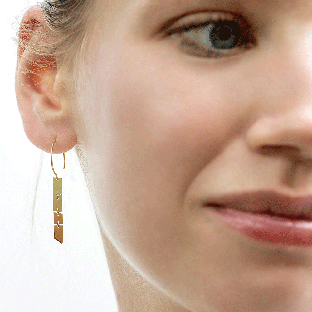 faceted link earrings