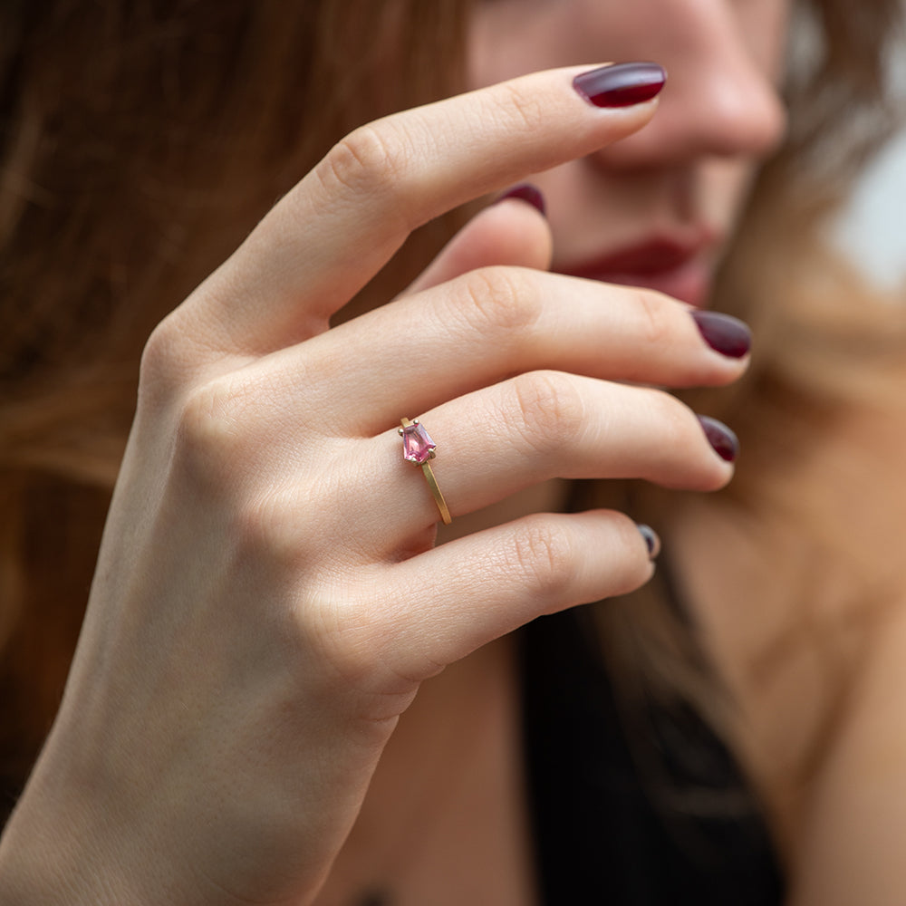 portrait cut sapphire stacking ring