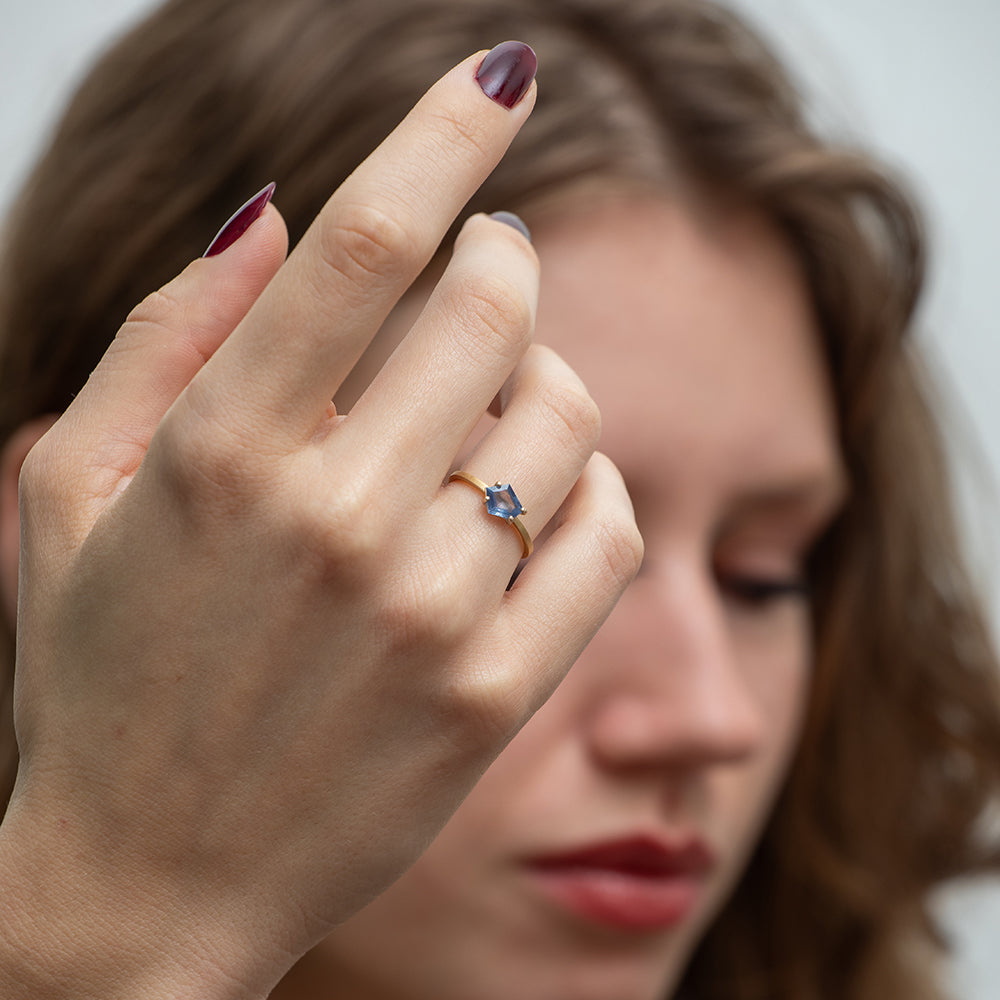 portrait cut sapphire stacking ring